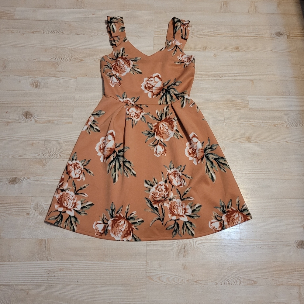 Monteau Medium Womens Dress